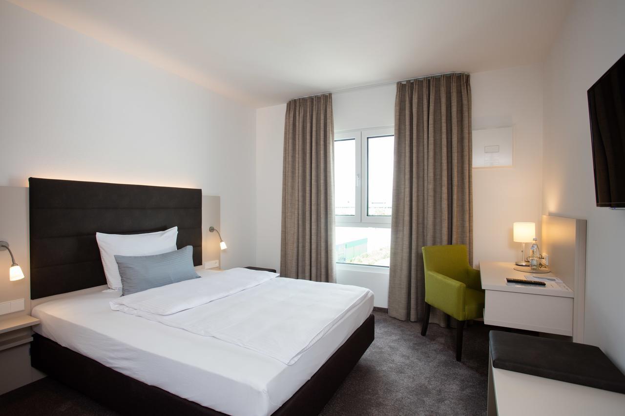 Hotel Am Campus Ингольштадт Экстерьер фото