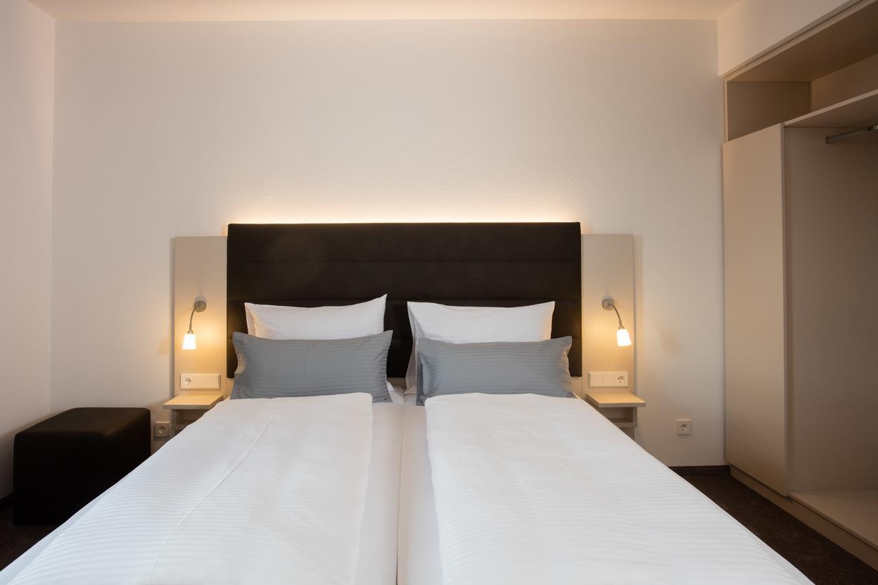 Hotel Am Campus Ингольштадт Экстерьер фото