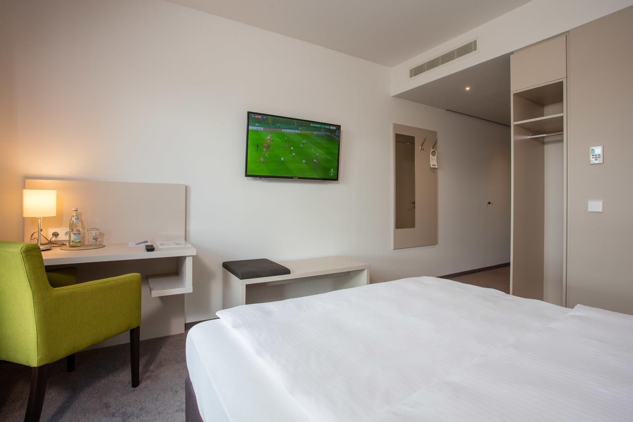 Hotel Am Campus Ингольштадт Экстерьер фото