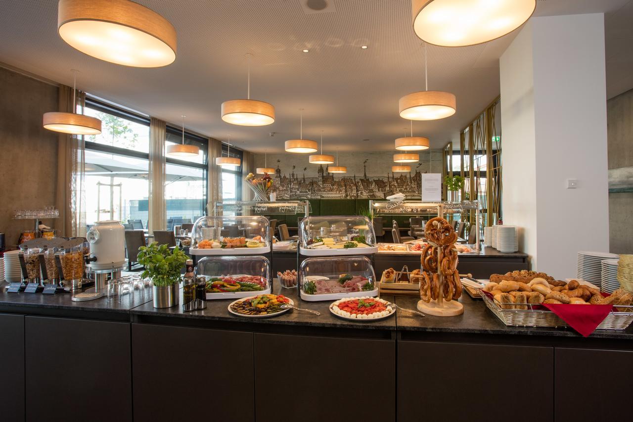 Hotel Am Campus Ингольштадт Экстерьер фото