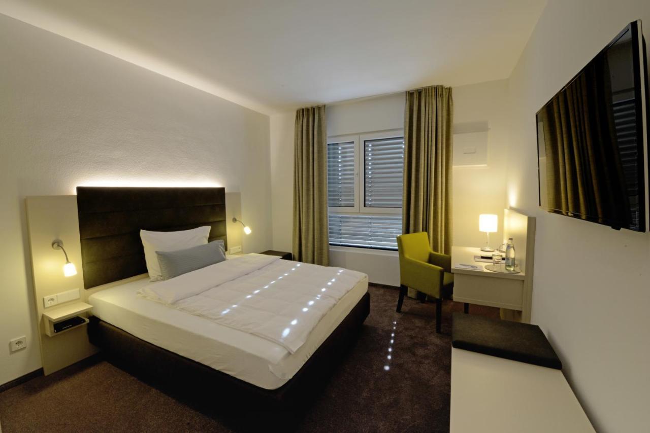 Hotel Am Campus Ингольштадт Экстерьер фото